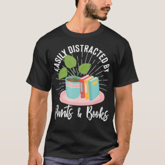 T-shirt Facilement Distrait Par Les Plantes Et Les Livres