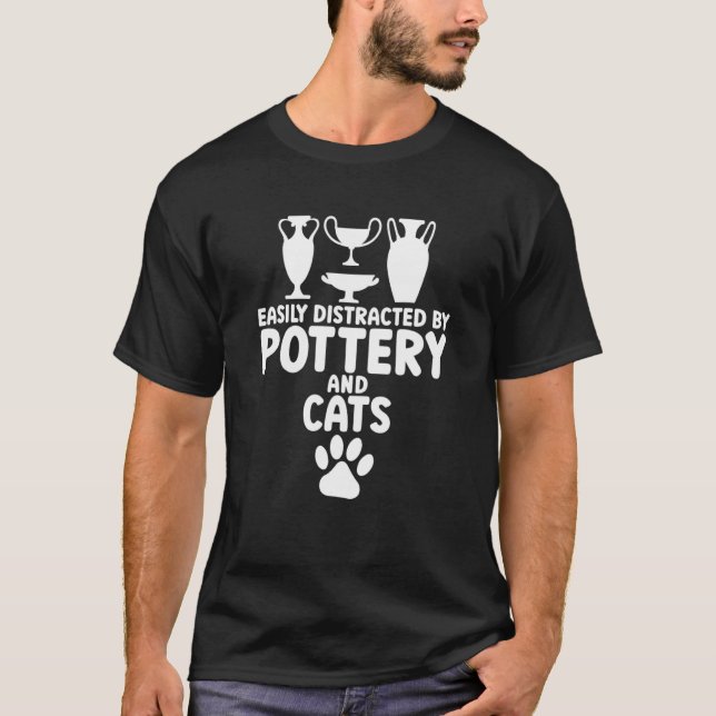 T-shirt Facilement Distrait Par Potterie Chats Potterie Ch (Devant)