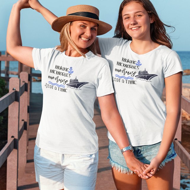 T-shirt Faire des souvenirs une croisière à la fois (Créateur téléchargé)