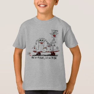 T-shirt faisant de la planche à roulettes de