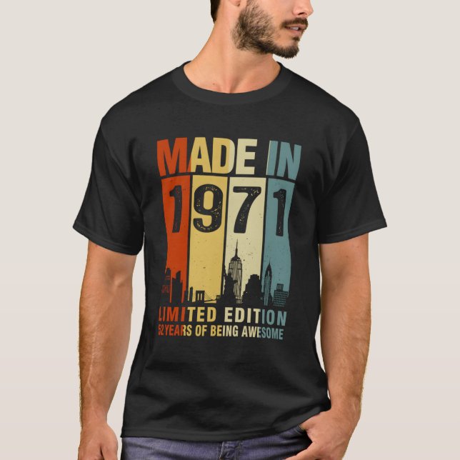 T-shirt Fait En 1971 52 Ans D'Être Étonnant (Devant)