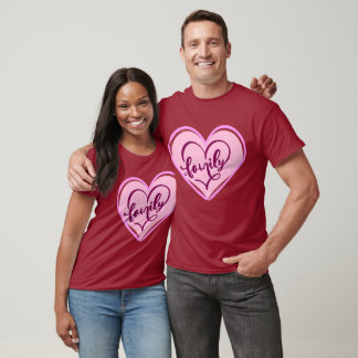 T-shirt Famille dans un cœur motif rose