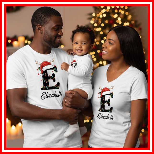 T-shirt Famille Monogramme Antlers de Noël Santa Hat (Créateur téléchargé)