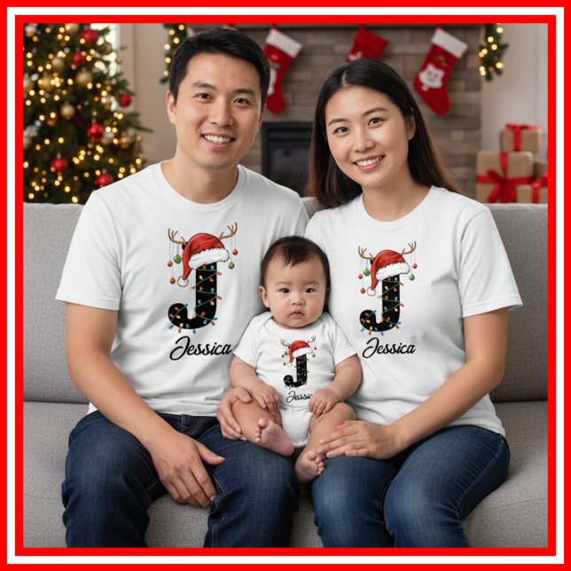 T-shirt Famille Monogramme Antlers de Noël Santa Hat (Créateur téléchargé)