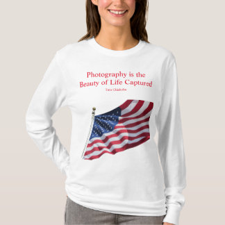 T-shirt féminin avec le drapeau américain