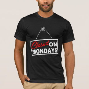 T-shirt FERMÉ sur le signe graphique de PIÈCE EN T de
