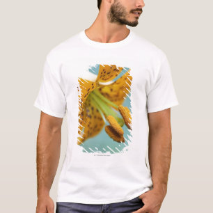 T-shirt Fermez-vous d'un lis jaune