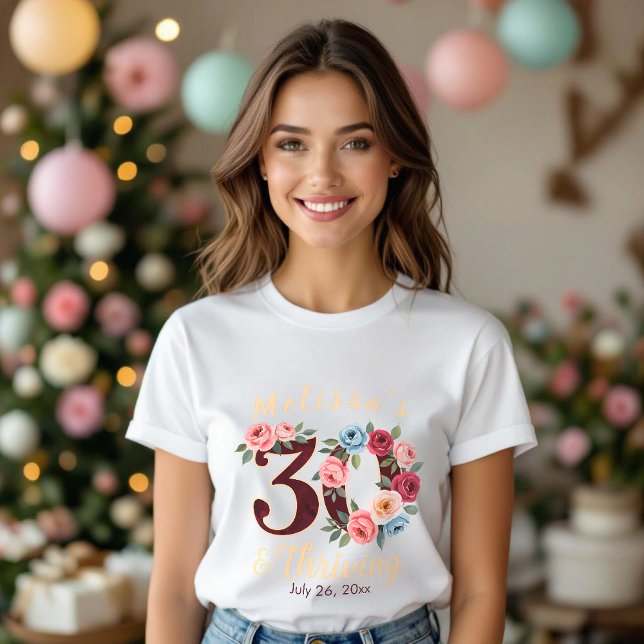 T-shirt fête chic florale de 30e anniversaire (Créateur téléchargé)