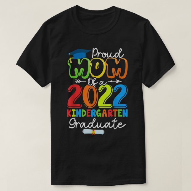 T-shirt Fête des mères Fier Maman d'un Gradu de la materne (Design devant)