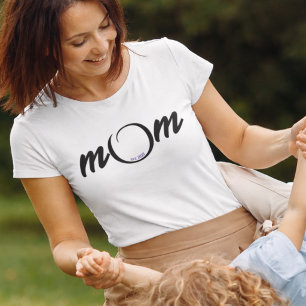 T-shirt Fête des Mères Mom Est. Typographie Noir sur Blan