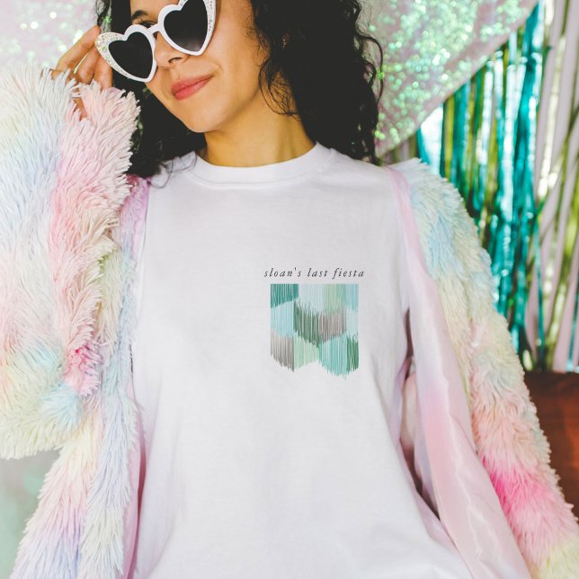 T-shirt Fête Verte Moderne avec Franges pour Enterrement d (Green Modern Fringe last fiesta bachelorette party t-shirt.)