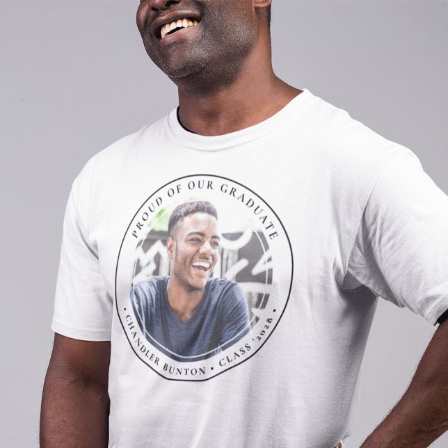 T-shirt Fier de notre diplôme de fin d'études supérieures  (Créateur téléchargé)