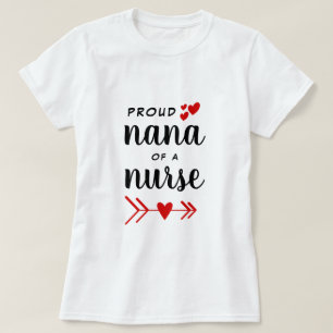 T-shirt Fier Nana d'une infirmière de coeur rouge
