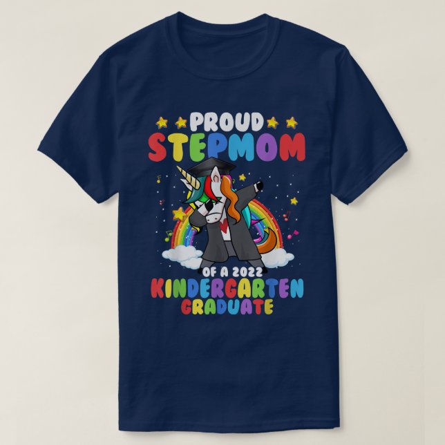 T-shirt Fier Stepmaman D'Une Unic Diplômée De La maternell (Design devant)