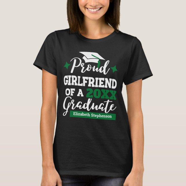 T-shirt Fière amie de 2023 de la famille de diplômés jumel (Devant)