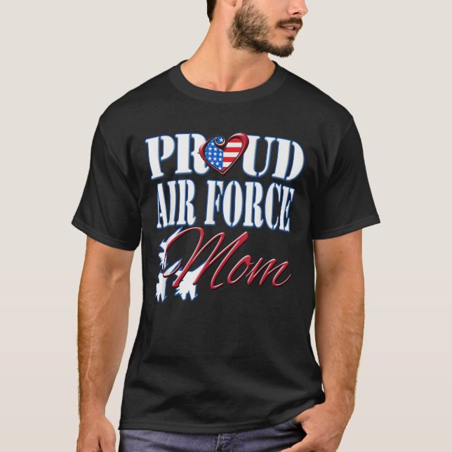 T-shirt Fière maman de la Force aérienne Chemise US Coeur  (Devant)