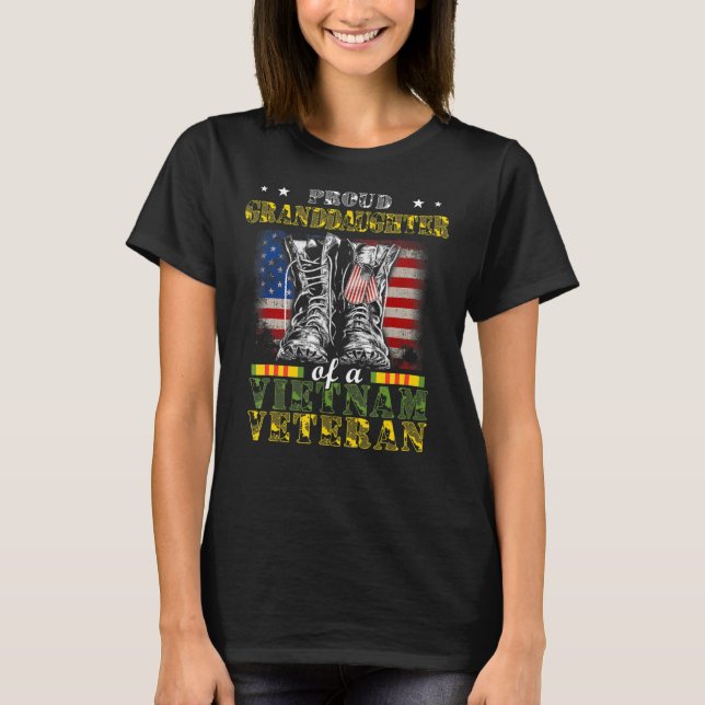 T-shirt  Fiers Vieux-Viêt-nam Cadeaux Grandgirl élevés (Devant)