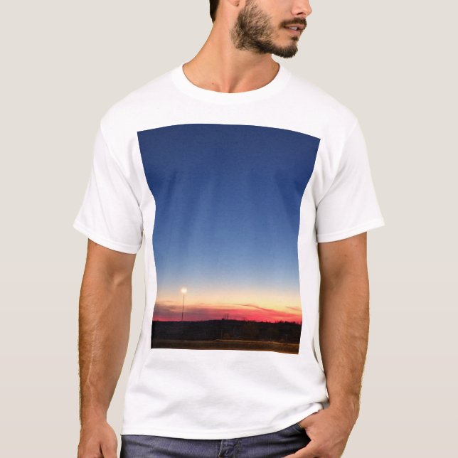 T-shirt Fiery Sunset Tee to Brighten Your Wardrobe  (Devant)