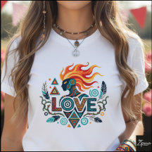 Figure d'amour géométrique tribal avec des flammes