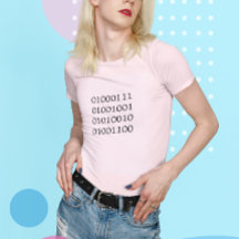 Fille en Tee - shirt de code binaire