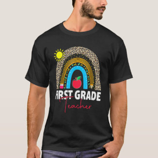 T-shirt First Grade Teacher  Team 1st Grade Squad Rainbow 