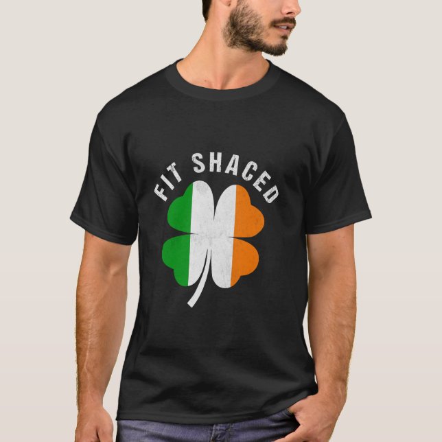 T-shirt Fit Shacty Funny Irlandais Boire JOUR DE LA SAINT  (Devant)