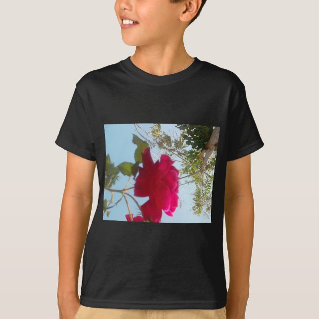 T-shirt Fleur céleste : Un Rose contre le ciel (Devant)
