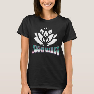 T-shirt Flux de Yoga Calme avec Tapis et Blocs