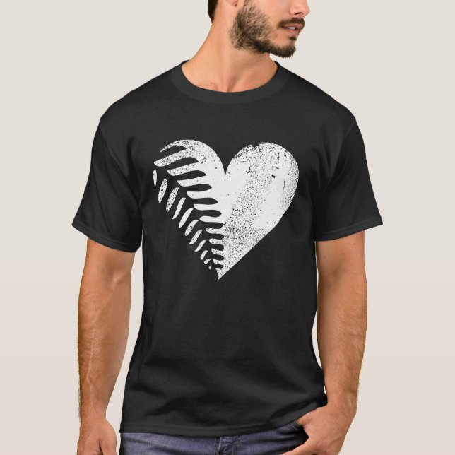 T-shirt foncé 2 de coeur de fougère (Devant)