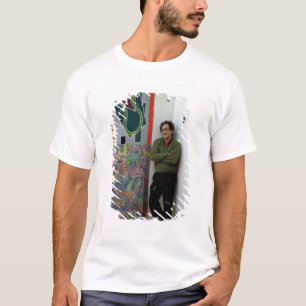 T-shirt Frank Stella près d'un à lui travaille