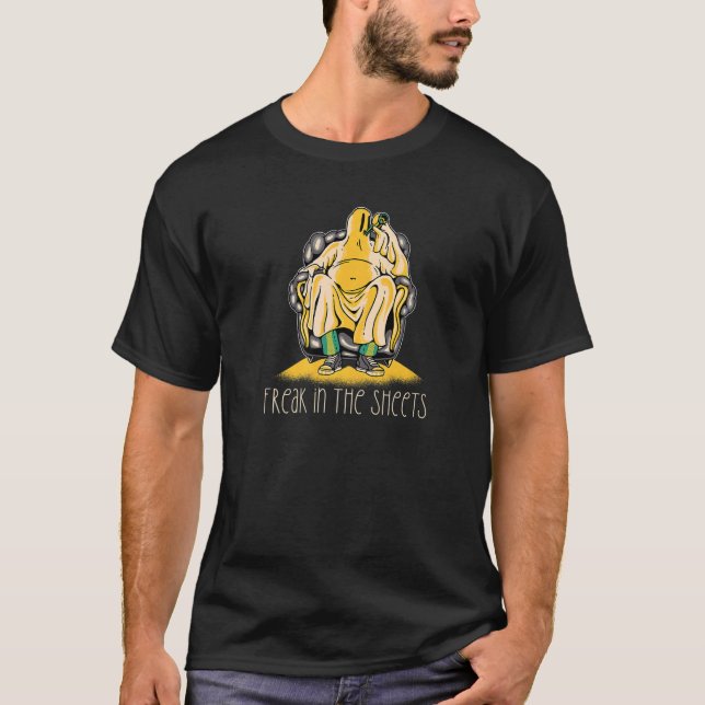 T-shirt FREAK IN THE SHEETS Drunk Ghost Halloween Meme (Devant)