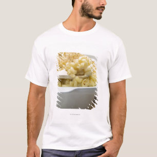 T-shirt Fromage de macaronis dans le plat de cuisson avec