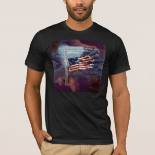 T-shirt Fumée tombée mais pas oubliée et drapeau déchiré