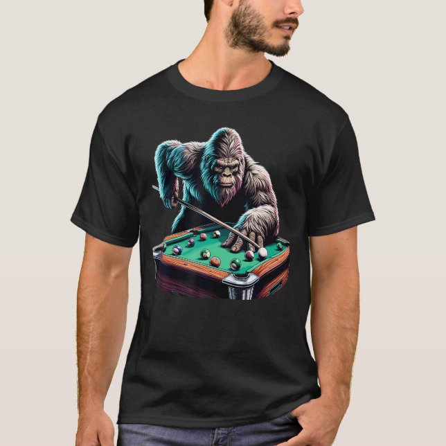 T-shirt Funny Bigfoot Sasquatch Billiards Pool Player Men  (Devant)