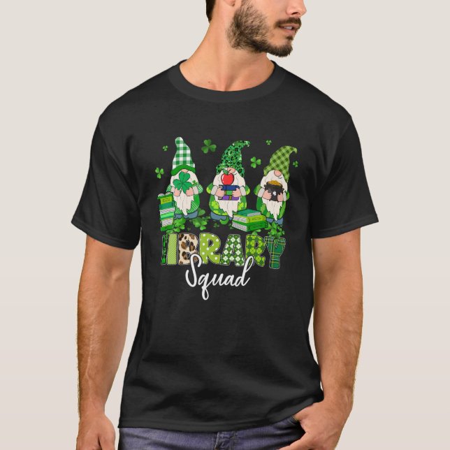 T-shirt Funny Gnomes Leopard Shamrock Library Squad St Pat (Devant)