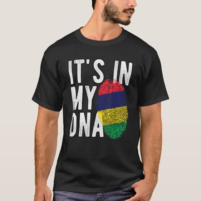 T-shirt Funny it's in my DNA Mauritius flag Fingerprint (Devant)