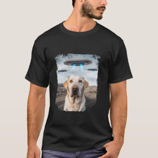 T-shirt Funny Labrador Retriever Chien Selfie avec un OVNI