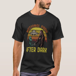 T-shirt Funny Parc national après l'Alien de Dark Big foot