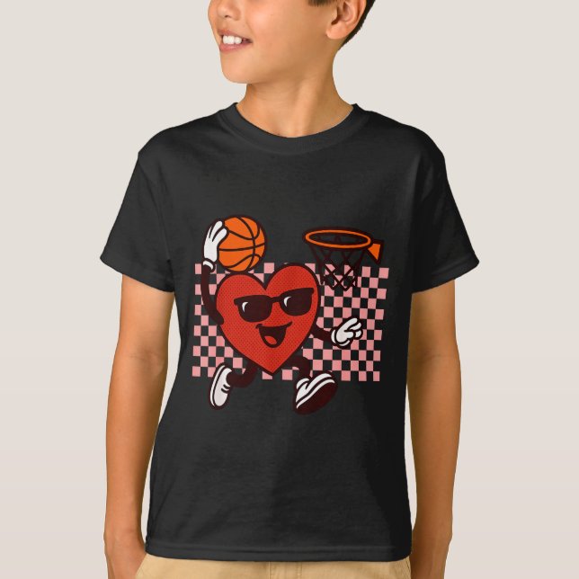 T-shirt Funny Retro Heart Graphic Basketball Player Kids V (Devant)