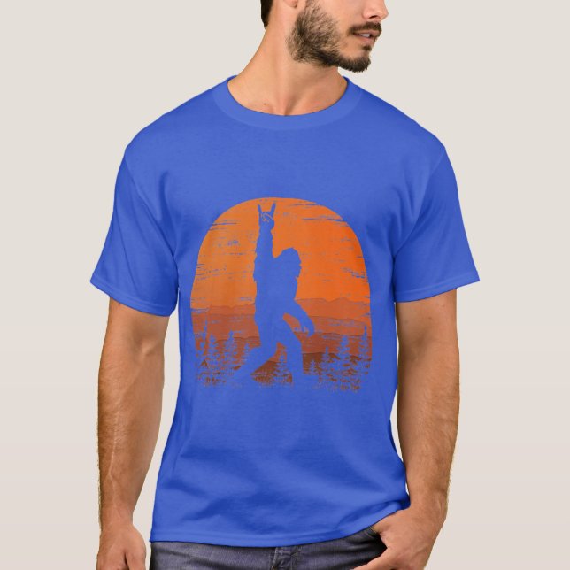 T-shirt Funny Retro Rock Roll Forest Sasquatch Believers B (Devant)