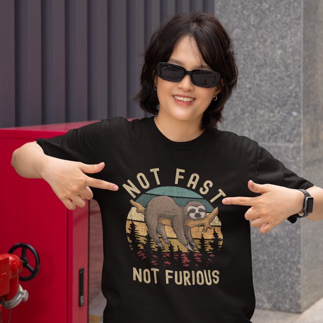 T-shirt Funny Sleeping Sloth Quote (Créateur téléchargé)