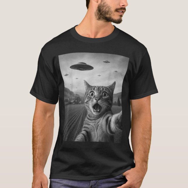 T-shirt Funny Surprised Ed Cat Selfie With Alien Ufo Cat U (Devant)