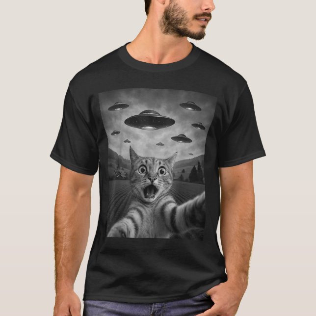 T-shirt Funny Surprised Ed Cat Selfie With Alien Ufo Cat U (Devant)