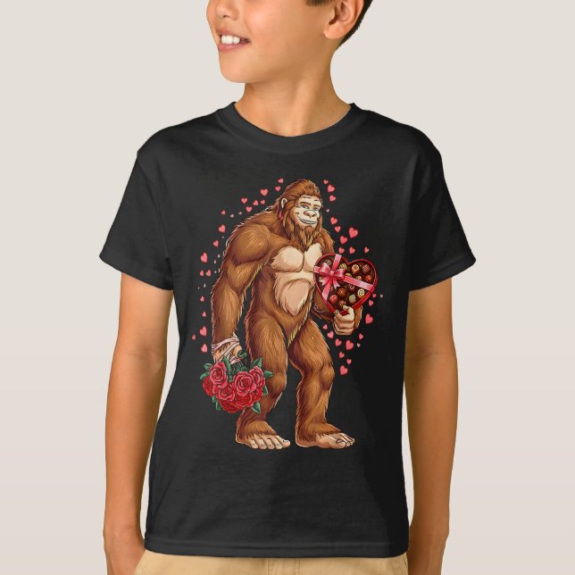 T-shirt Funny Valentines Day Bigfoot Heart Love Sasquatch  (Devant)