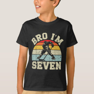 T-shirt Garçon de 7 ans faisant du hockey sur glace pour s