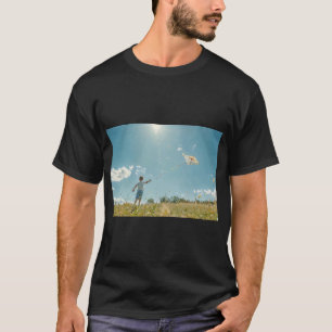 T-shirt Garçon Joyeusement voler un cerf-volant