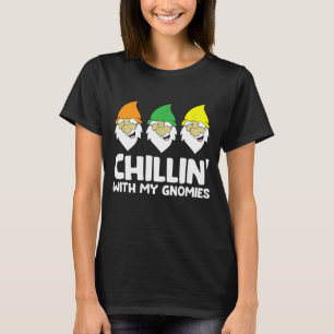 T-shirt Garden Gnome Présente Chillin Avec Mes Gnomies