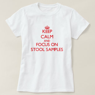 T-shirt Gardez le calme et le foyer sur des échantillons