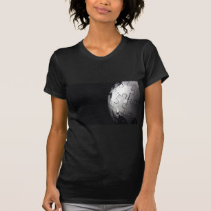 T-shirt Globe de chrome avec l'arrière - plan noir