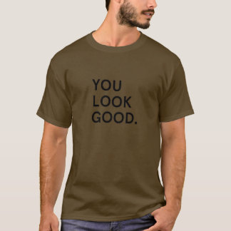 T-shirt Glossier sticker